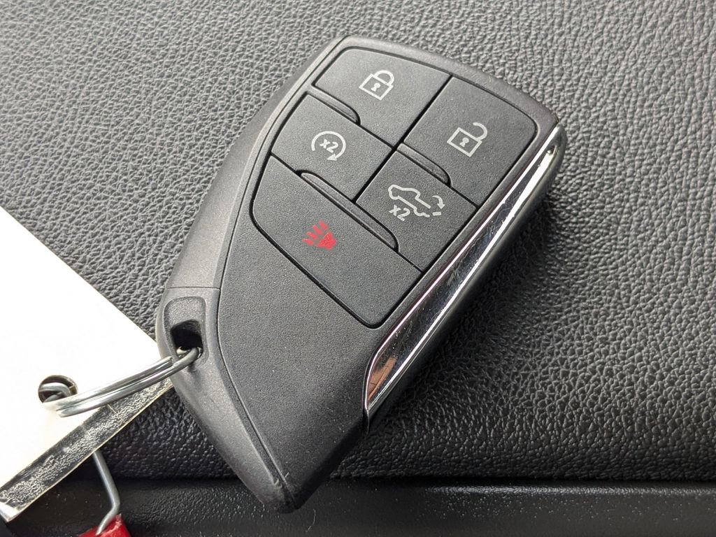 Used 2025 Chevrolet Silverado 2500 LT w/ Convenience Package image 28