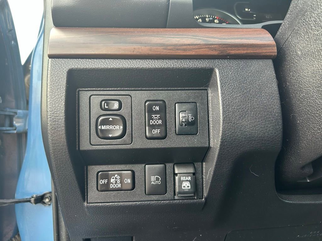 Used 2020 Toyota Tundra Limited w/ Limited Premium Package AWD/4WD image 19