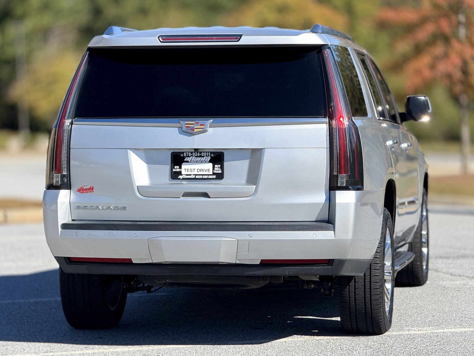 Used 2016 Cadillac Escalade 2WD image 6