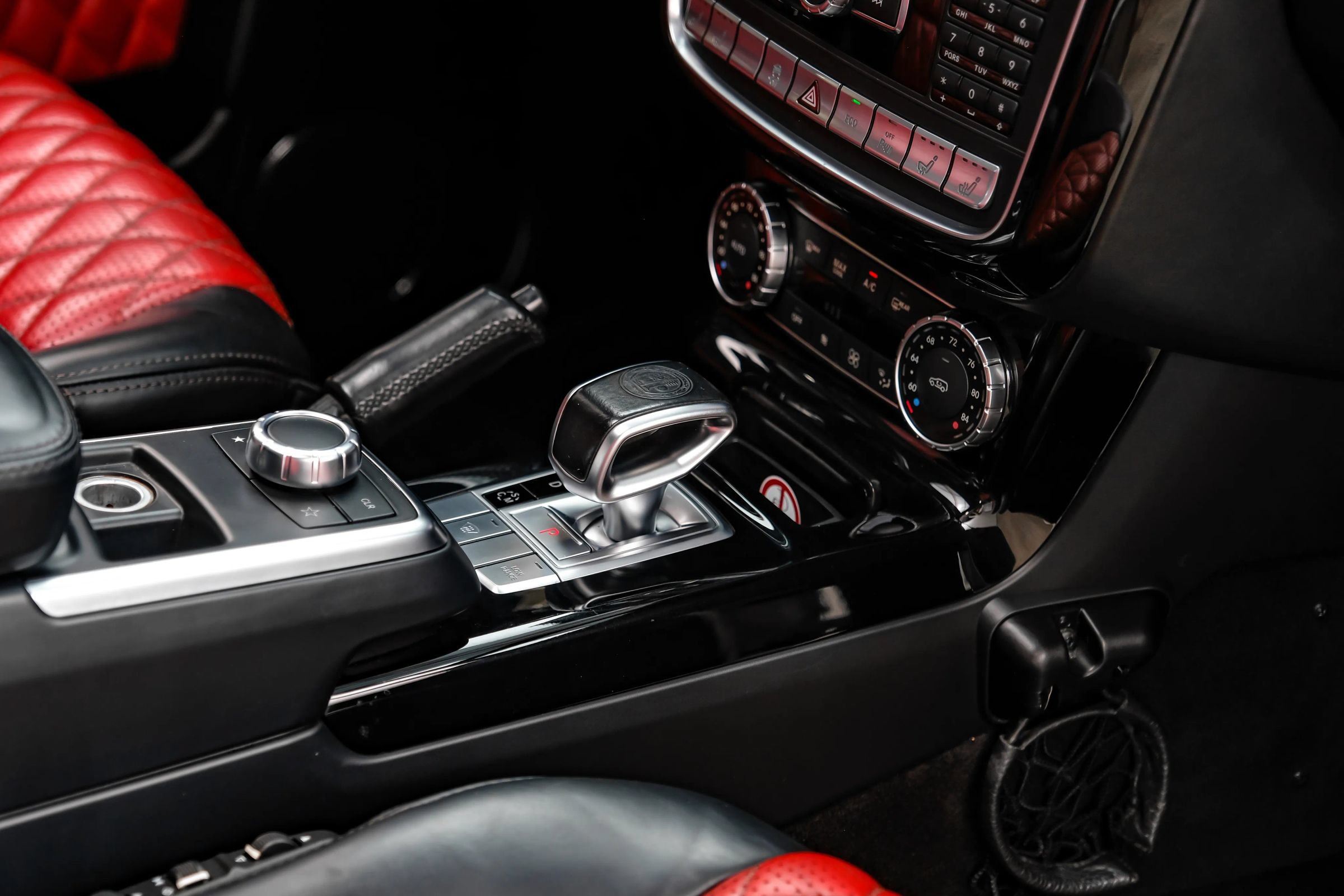 Used 2015 Mercedes-Benz G 63 AMG 4MATIC w/ PA6 Package image 20