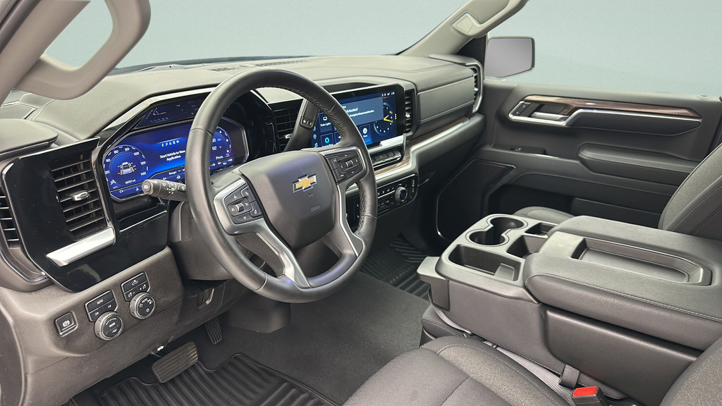 Used 2024 Chevrolet Silverado 1500 LT AWD/4WD image 14