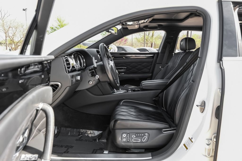 Used 2016 Bentley Flying Spur V8 AWD/4WD image 38