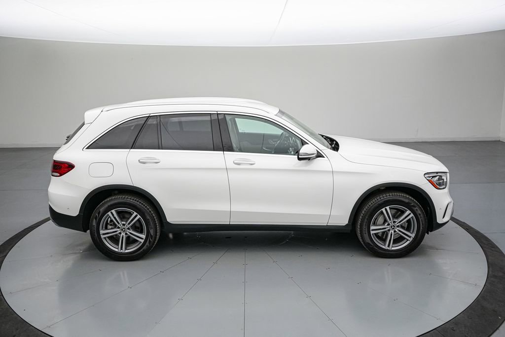 Used 2022 Mercedes-Benz GLC 300 4MATIC image 3