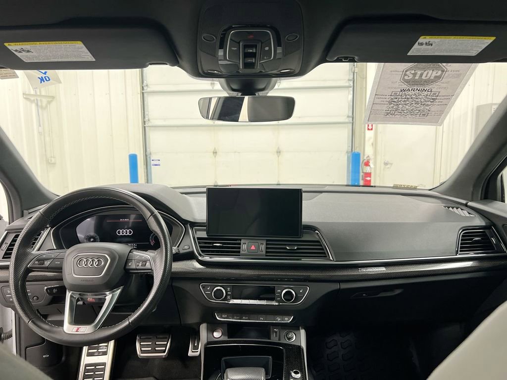 Used 2022 Audi SQ5 Premium Plus w/ Premium Plus Package image 10