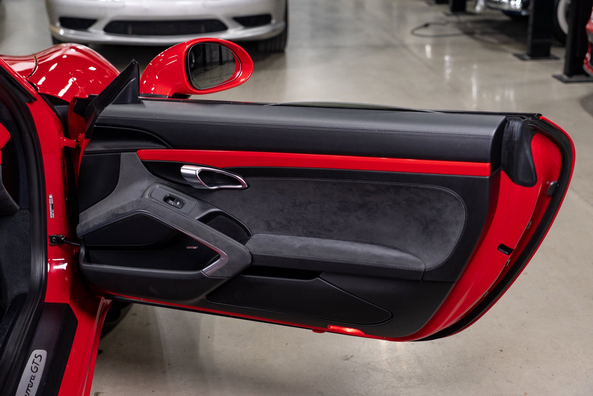 Used 2017 Porsche 911 Carrera GTS image 78