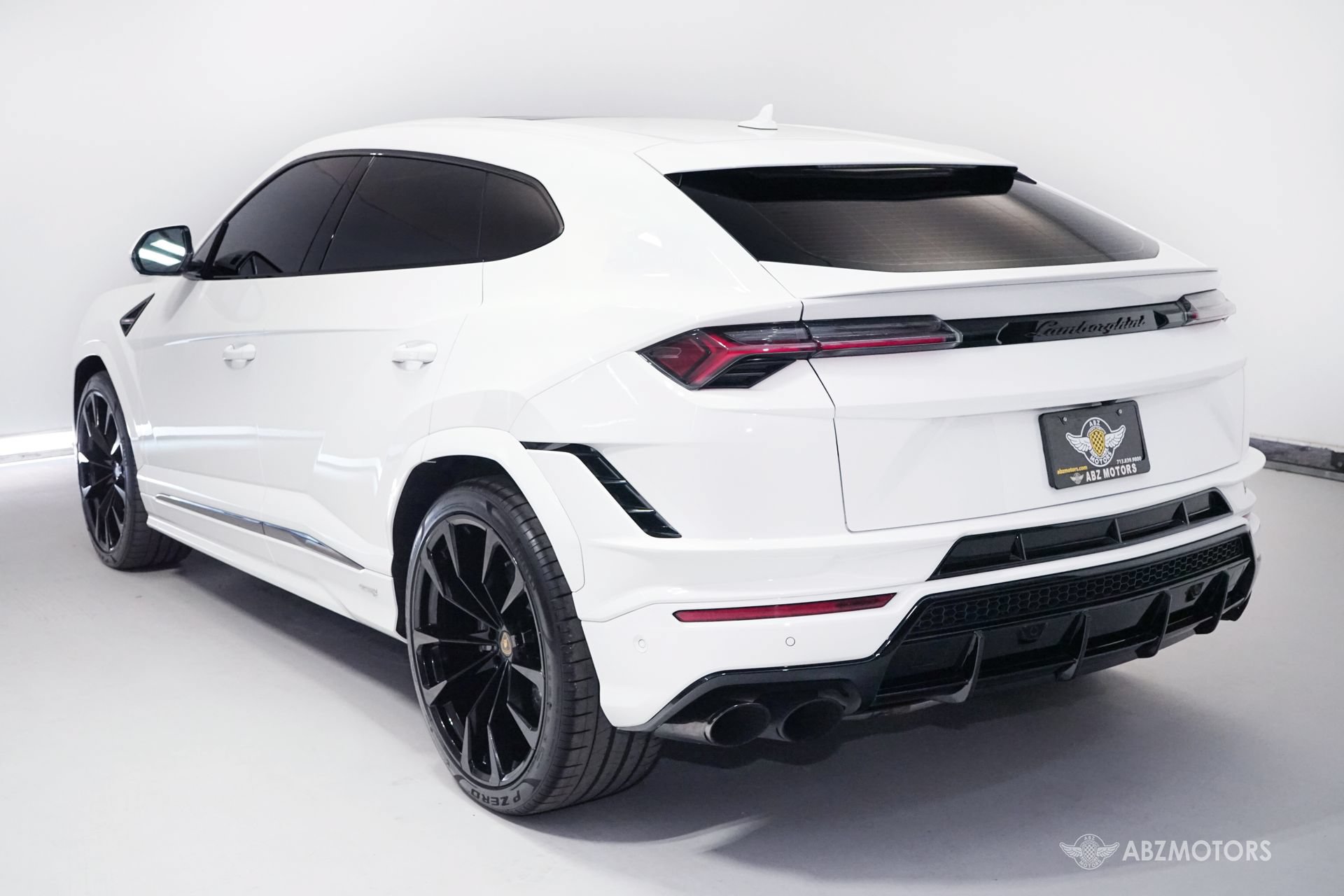 Used 2023 Lamborghini Urus S AWD/4WD image 6