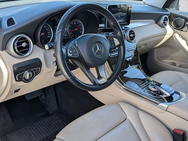 Used 2016 Mercedes-Benz GLC 300 image 9