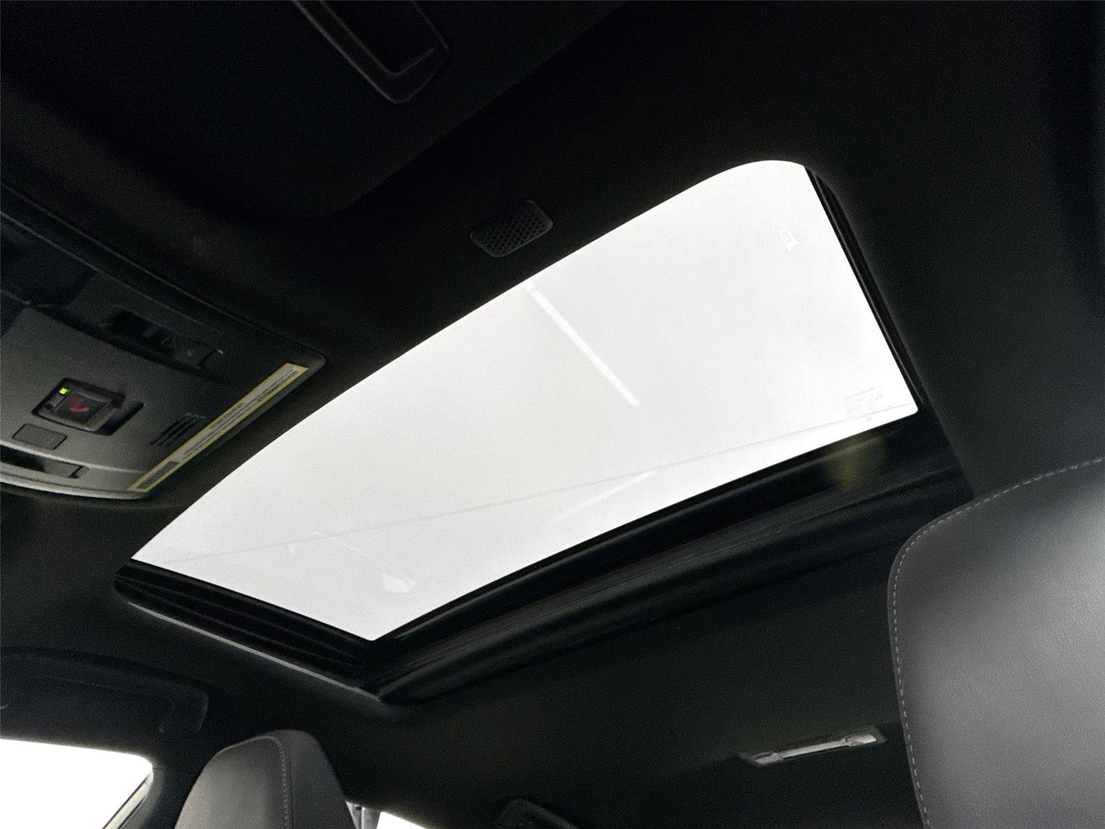 Used 2023 Lexus IS 350 F Sport image 6