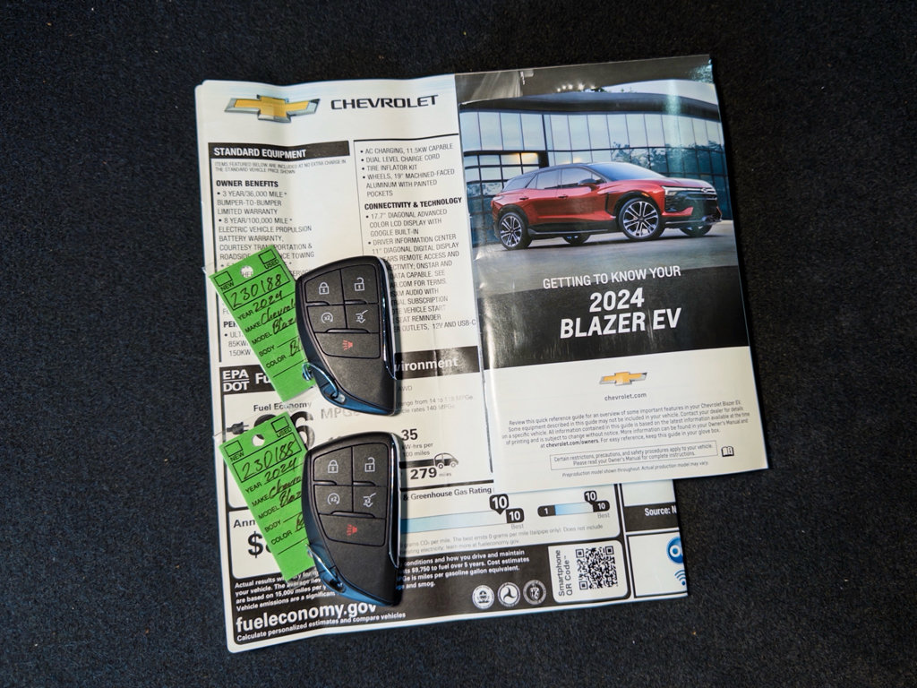 Used 2024 Chevrolet Blazer EV LT AWD/4WD image 24