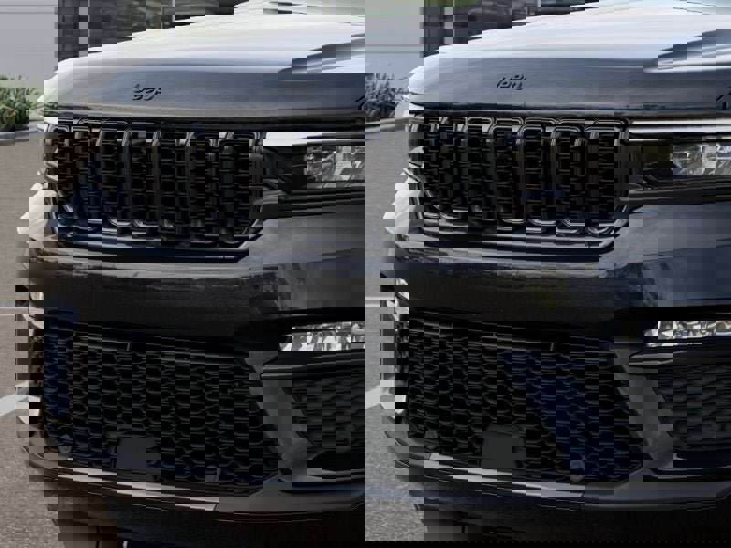 New 2025 Jeep Grand Cherokee Limited image 12