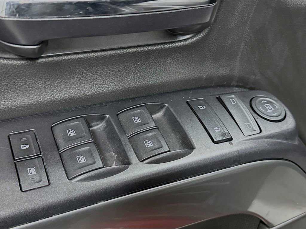 Used 2015 Chevrolet Silverado 3500 LT w/ LT Convenience Package AWD/4WD image 18
