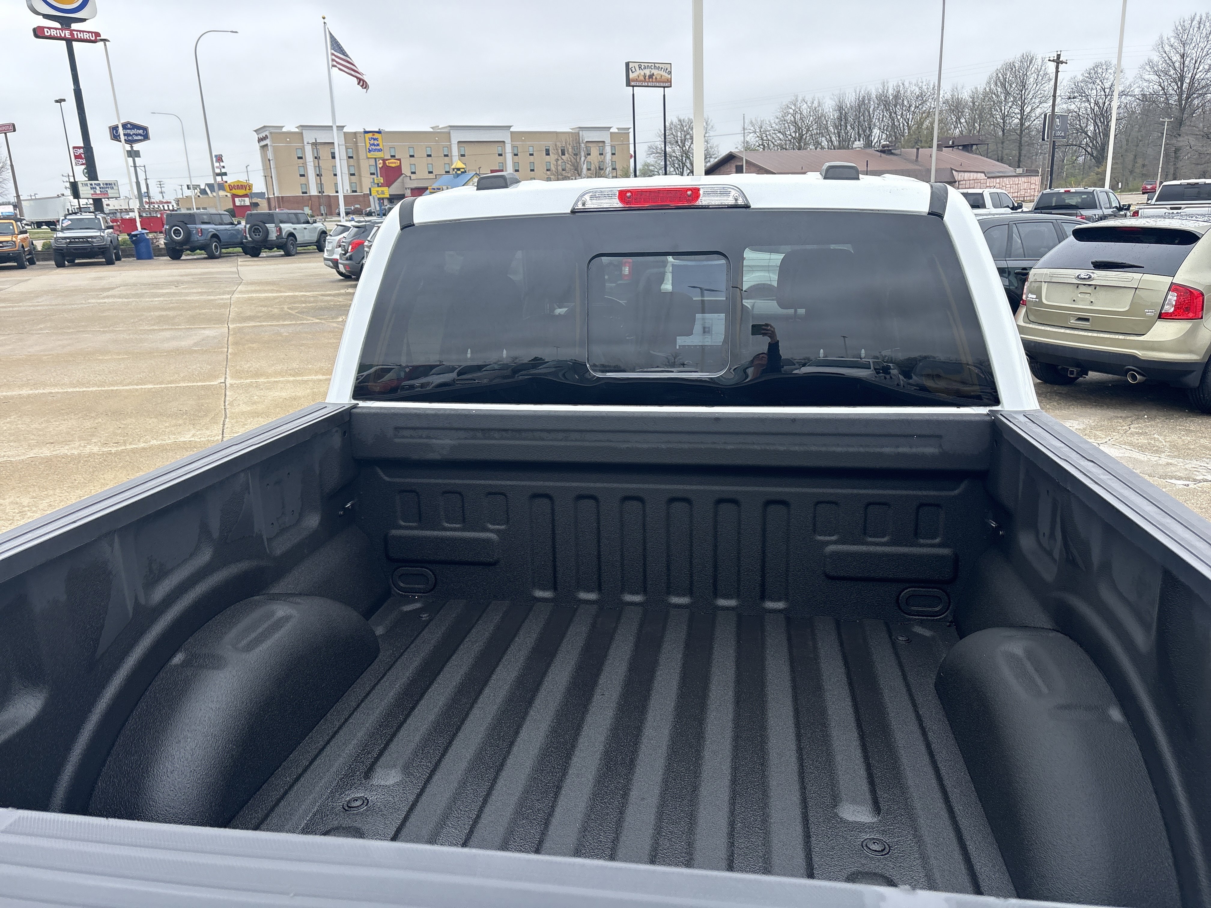 Used 2023 Ford F150 XLT w/ Equipment Group 302A High image 5