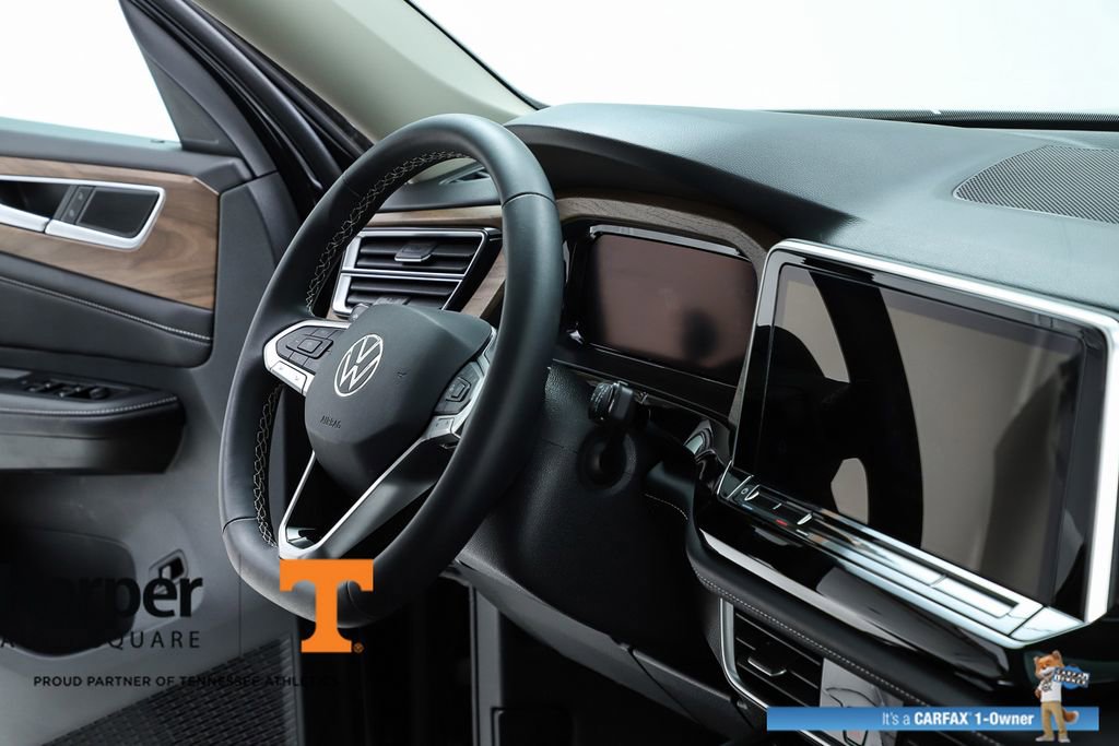 Used 2024 Volkswagen Atlas SE w/ Panoramic Sunroof Package FWD image 75