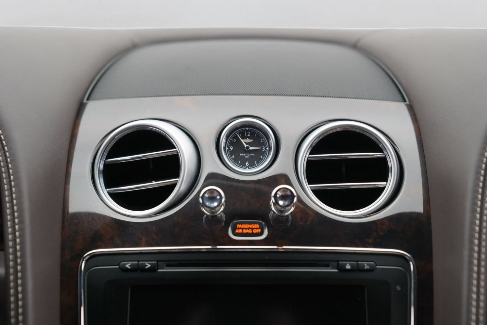 Used 2017 Bentley Flying Spur W12 AWD/4WD image 47