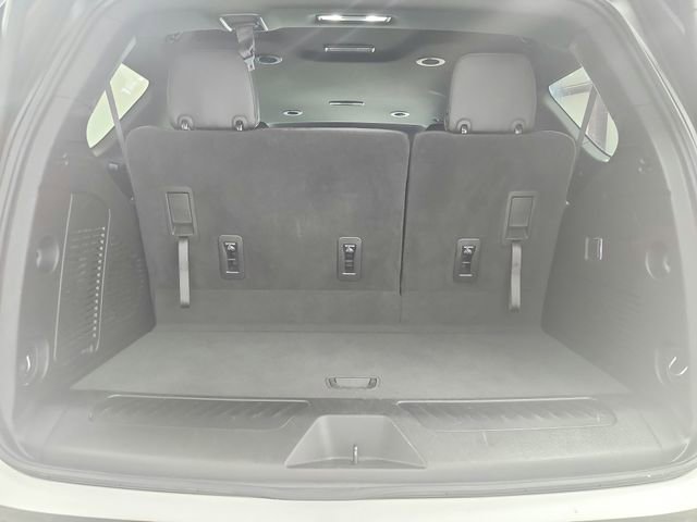 Used 2024 GMC Yukon SLT RWD image 47