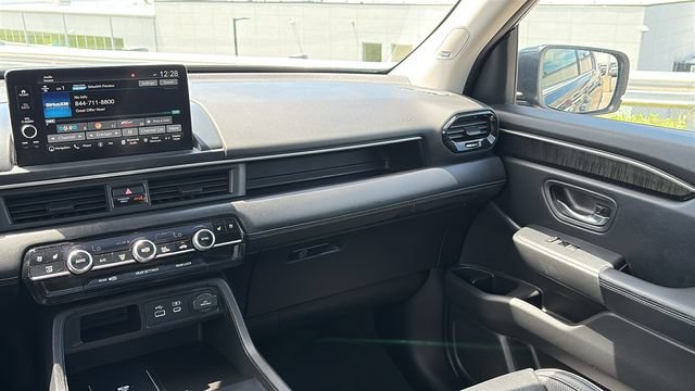 Used 2023 Honda Pilot Elite image 24