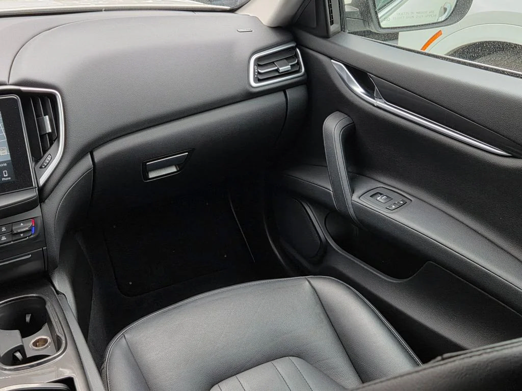 Used 2020 Maserati Ghibli RWD image 20
