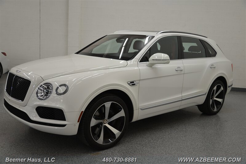 Used 2019 Bentley Bentayga AWD/4WD image 3