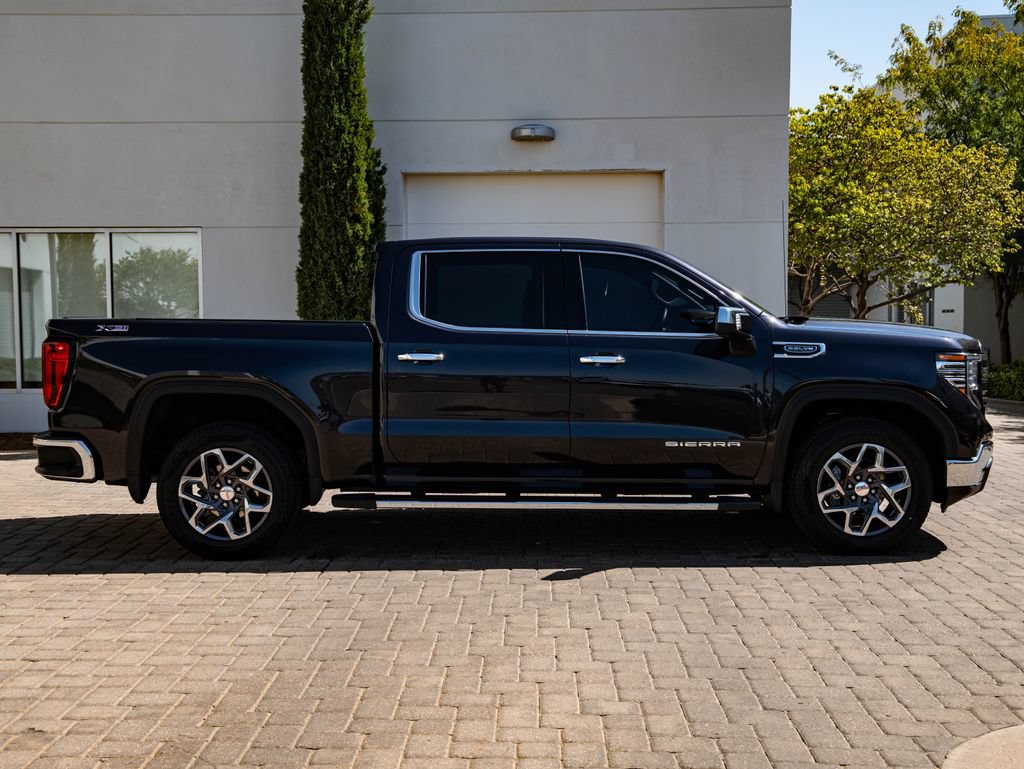 Used 2023 GMC Sierra 1500 SLT w/ SLT Premium Package AWD/4WD image 11