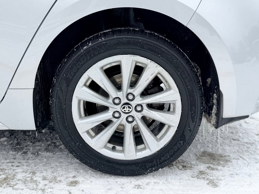 Used 2023 Toyota Corolla SE image 7