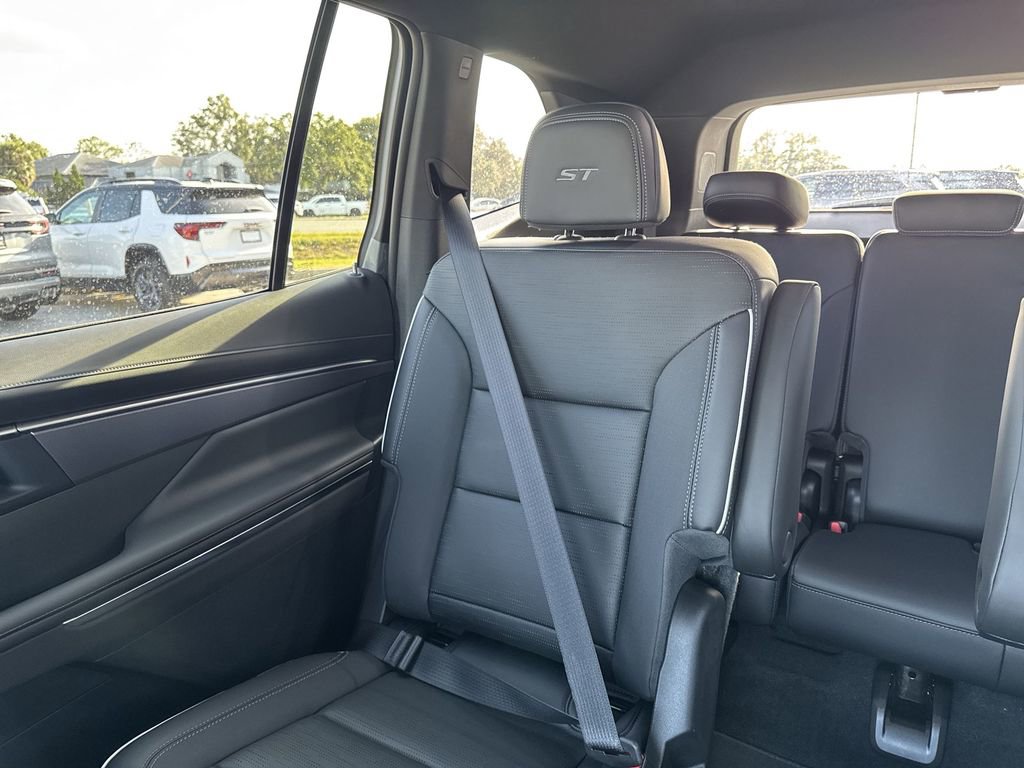 New 2026 Buick Enclave Sport Touring w/ Power Package FWD image 15