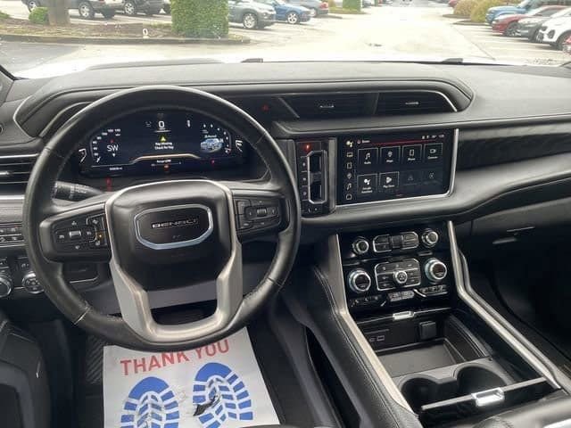 Used 2024 GMC Yukon XL Denali image 20