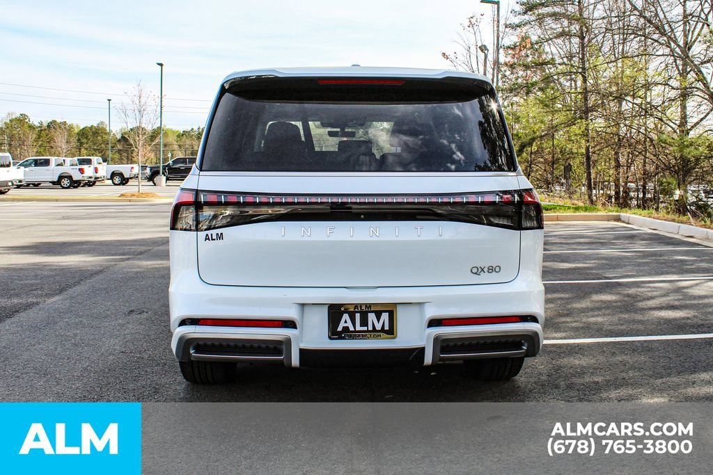 Used 2025 INFINITI QX80 Luxe image 11