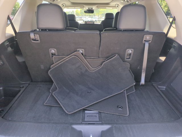 Used 2023 Honda Pilot Touring image 6