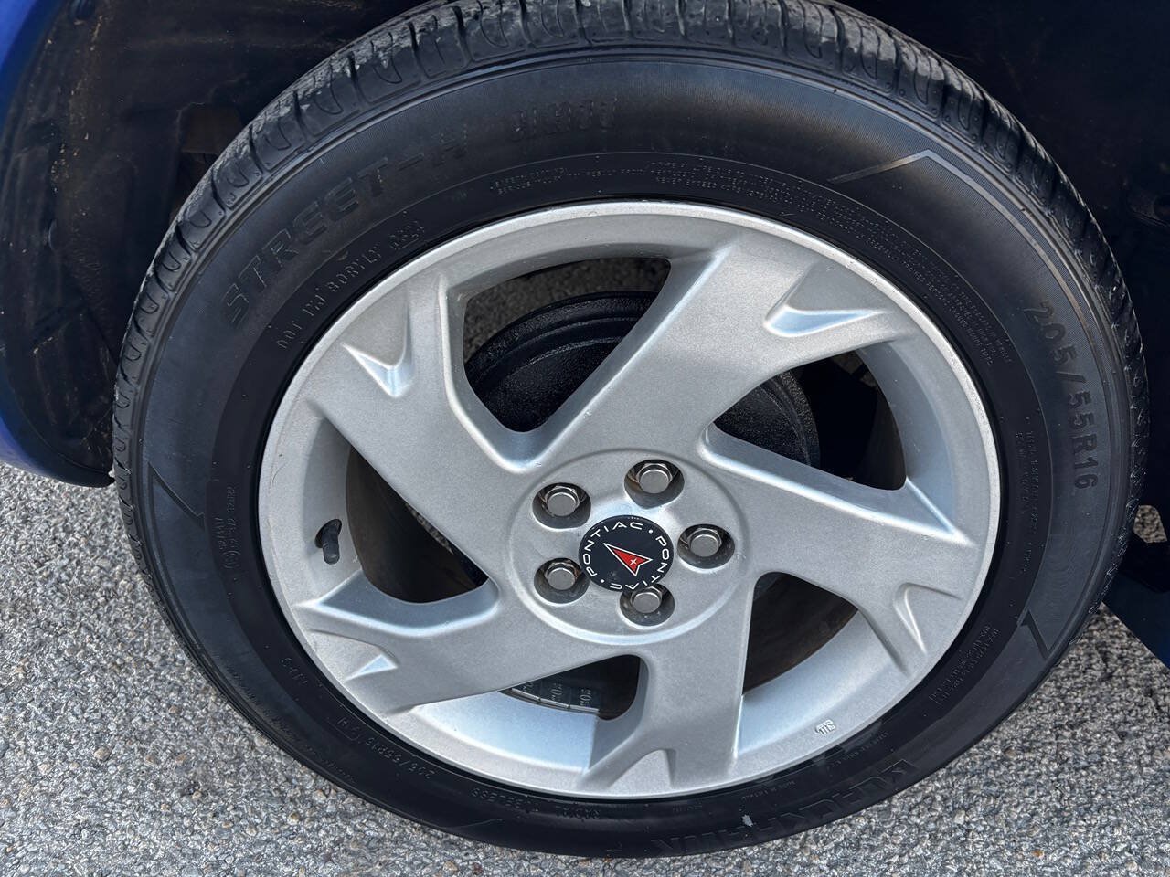 Used 2003 Pontiac Vibe w/ Power Group Value Package FWD image 19