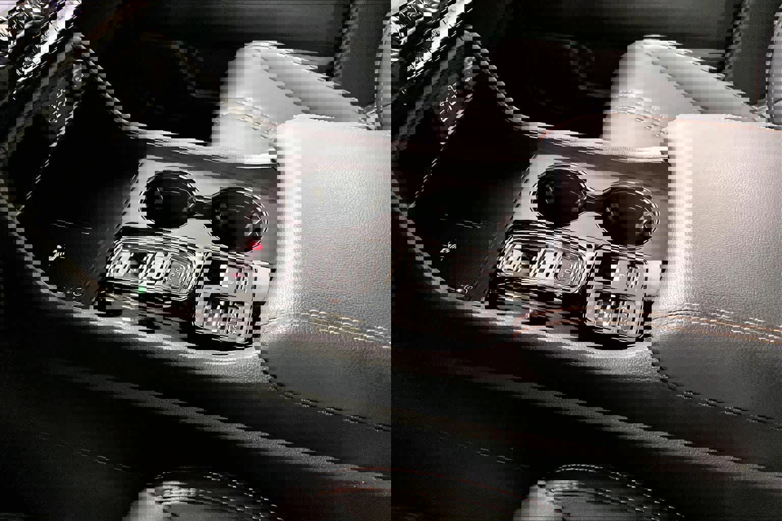 Used 2025 Honda Pilot TrailSport image 16