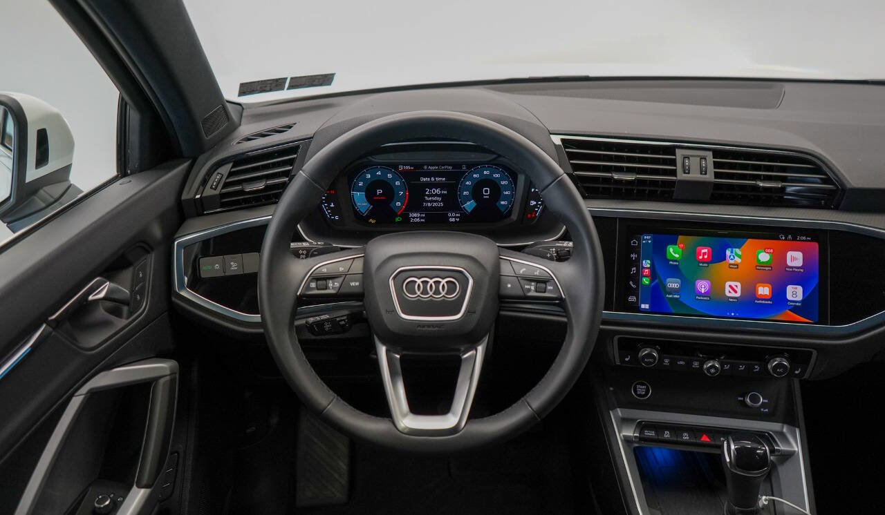 Used 2024 Audi Q3 2.0T Premium Plus w/ Premium Plus Package image 35