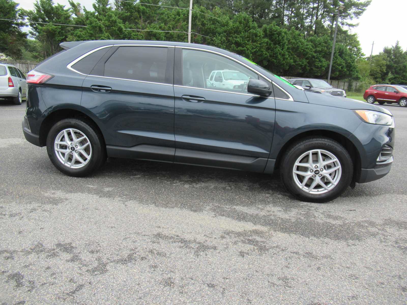 Used 2023 Ford Edge SEL w/ Convenience Package AWD/4WD image 4