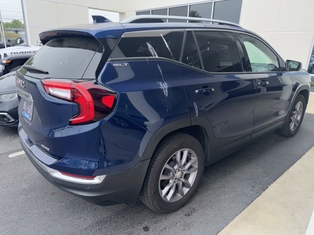 Used 2023 GMC Terrain SLT AWD/4WD image 5