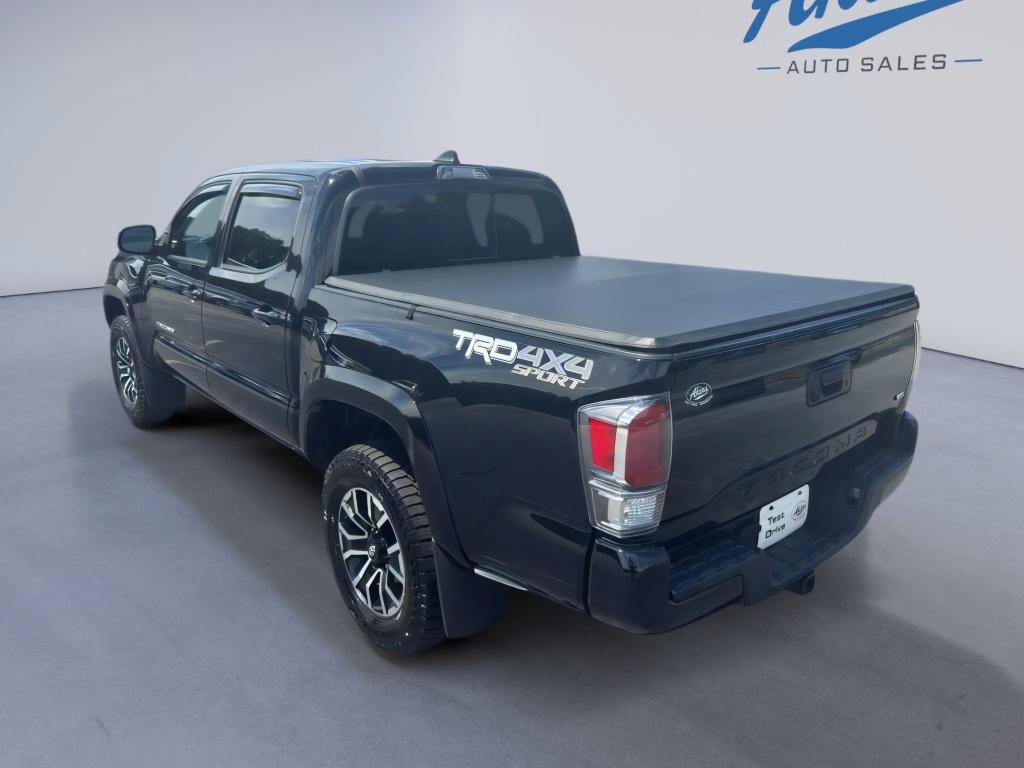 Used 2020 Toyota Tacoma TRD Sport AWD/4WD image 9
