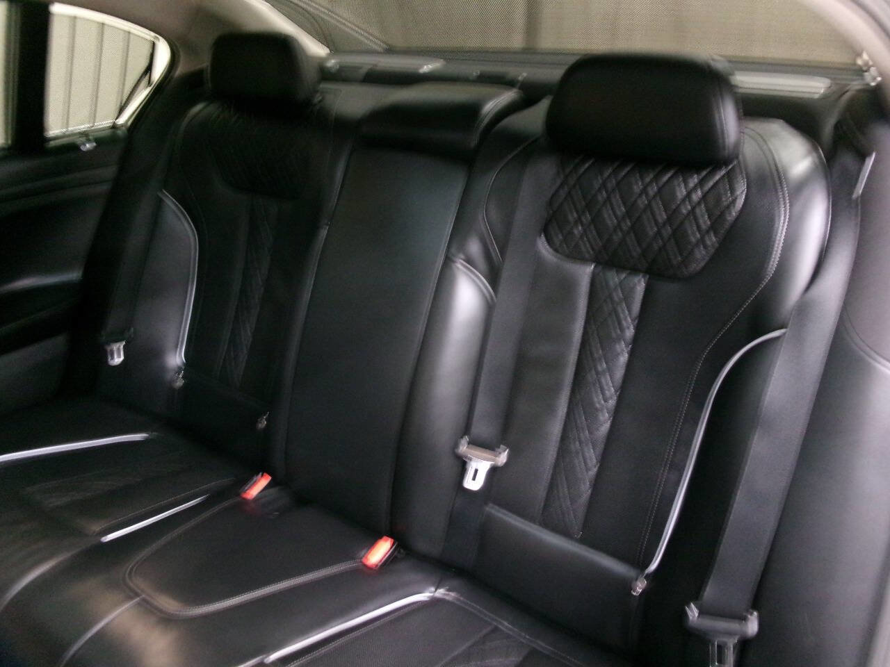 Used 2016 BMW 750i xDrive image 19