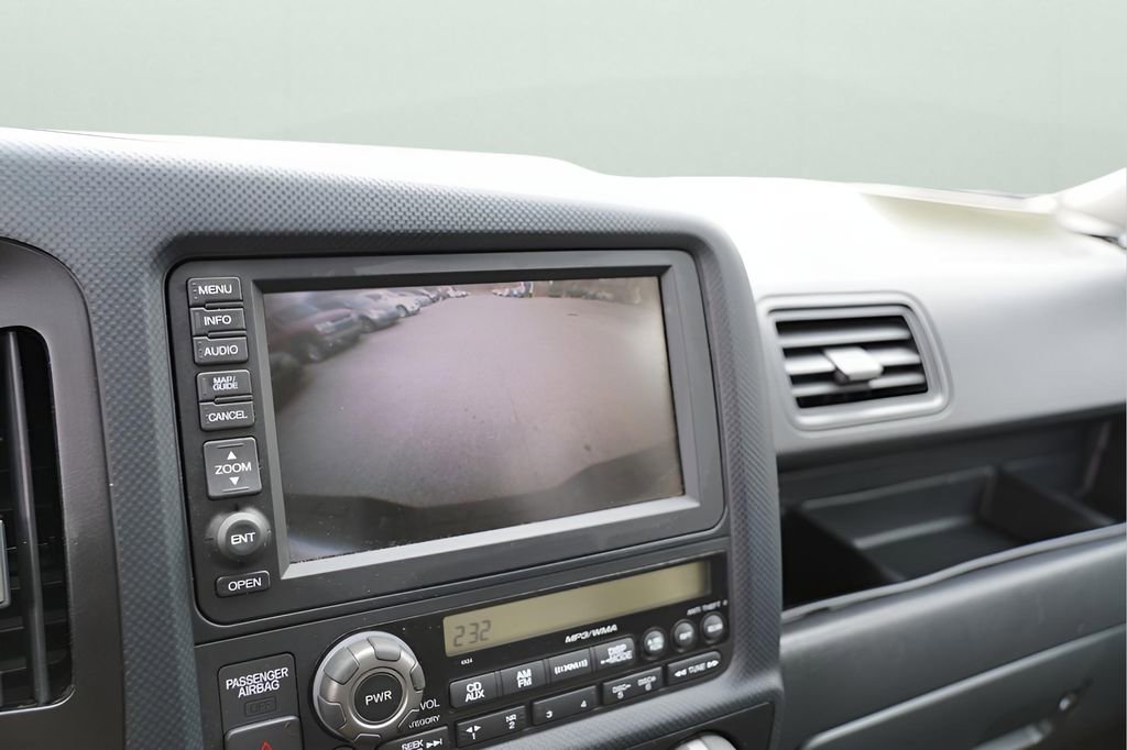 Used 2014 Honda Ridgeline SE image 24