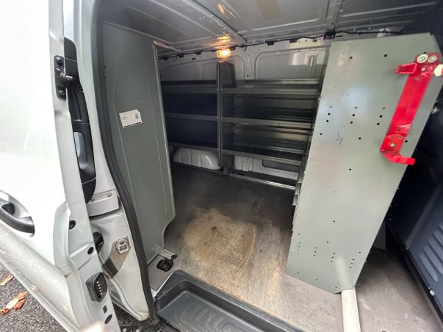 Used 2022 Mercedes-Benz Metris image 27