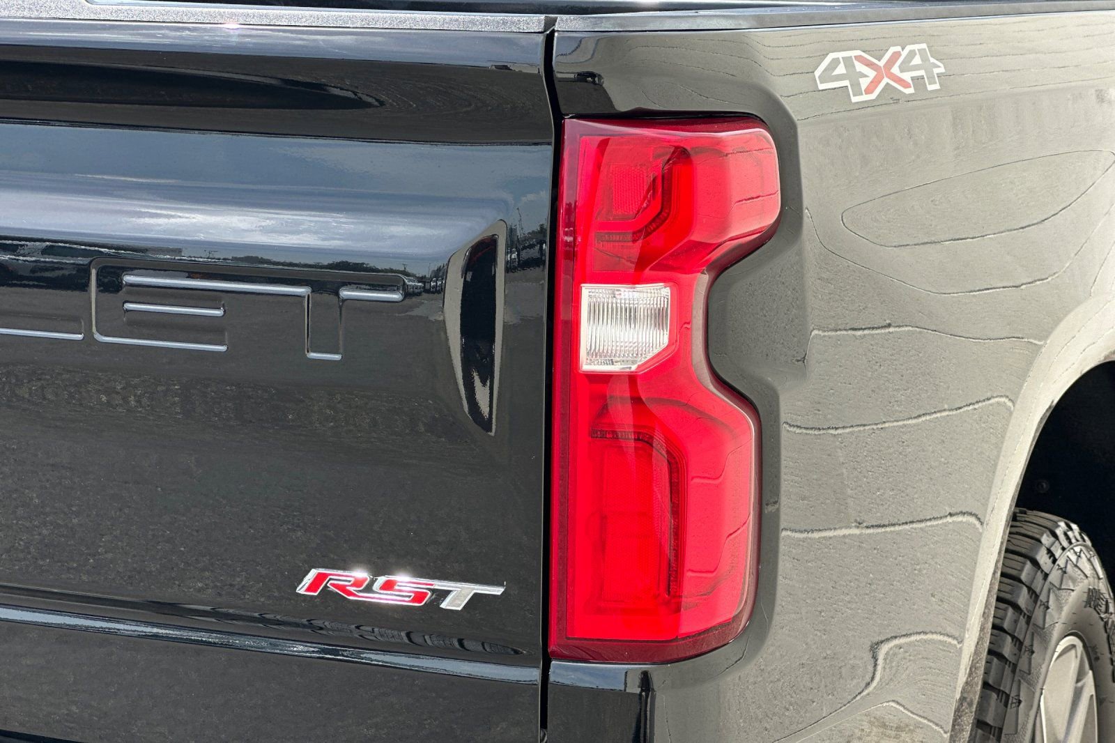 Certified 2021 Chevrolet Silverado 1500 RST w/ Convenience Package II image 37