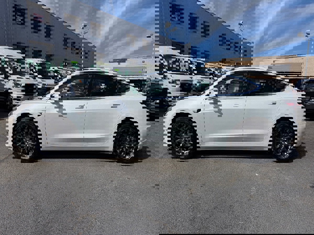 Used 2020 Tesla Model 3 Long Range image 8