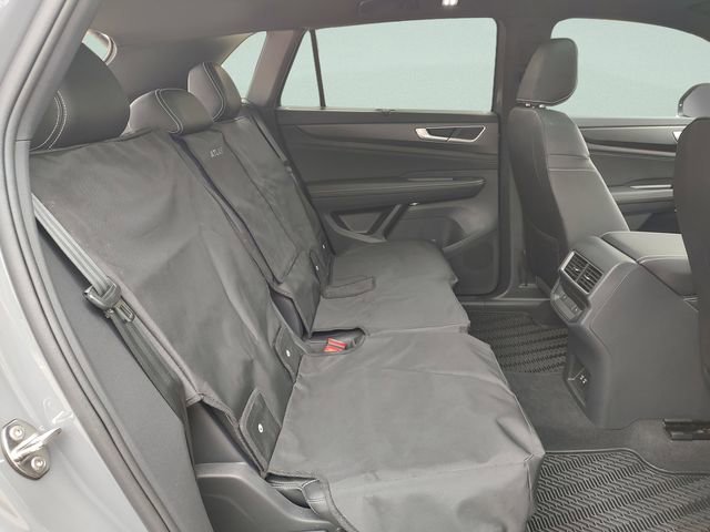 Used 2025 Volkswagen Atlas Cross Sport SEL R-Line AWD/4WD image 30
