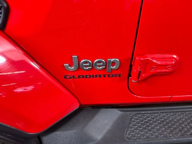 Used 2020 Jeep Gladiator Overland image 10