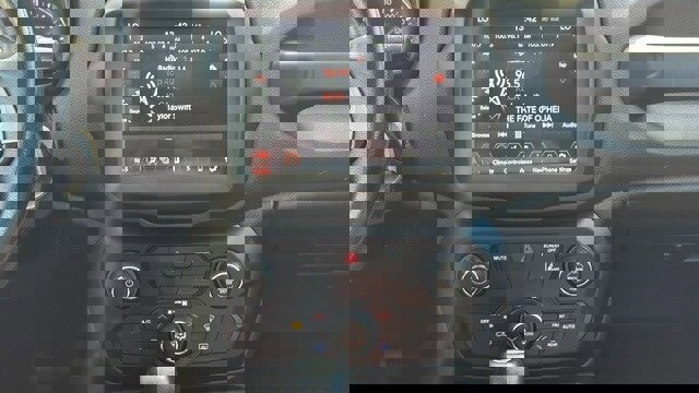 Used 2021 Jeep Renegade Trailhawk w/ Sun & Sound Group image 17