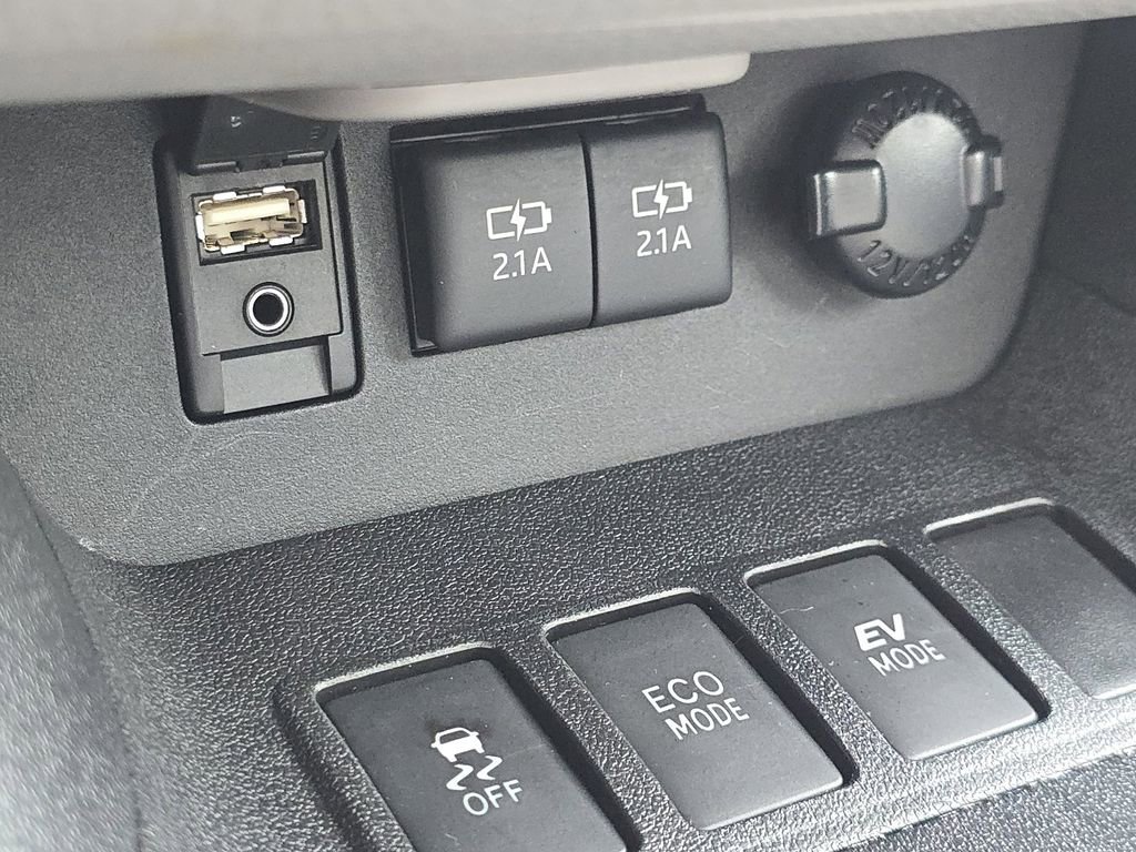 Used 2017 Toyota Highlander Limited image 33