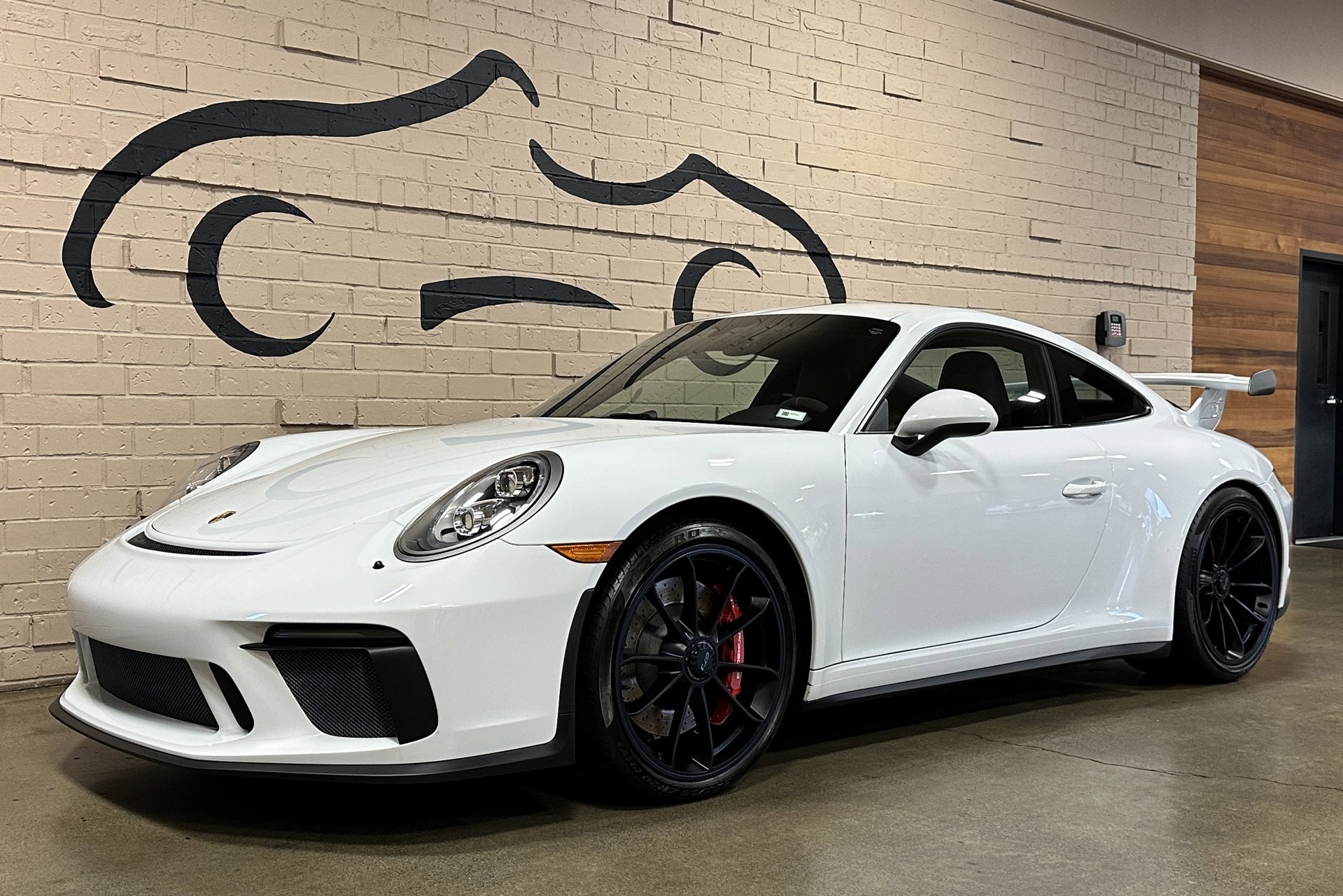 Used 2018 Porsche 911 GT3 image 11