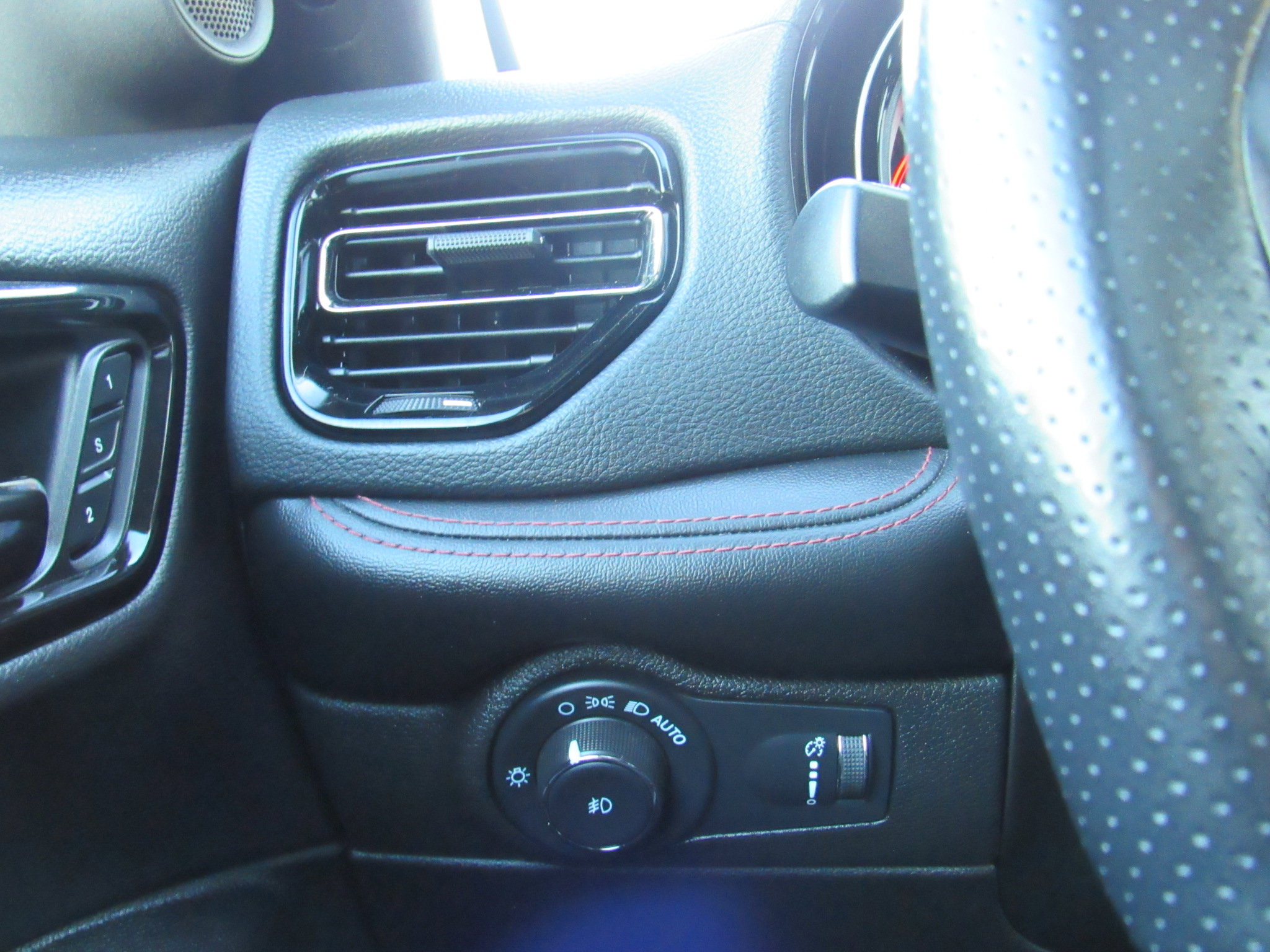 Used 2022 Dodge Durango R/T w/ Blacktop Package image 13