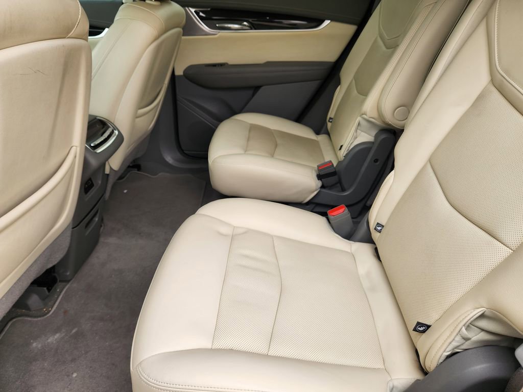 Used 2023 Cadillac XT6 Premium Luxury w/ Technology Package image 33