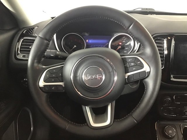 Used 2020 Jeep Compass Limited image 11