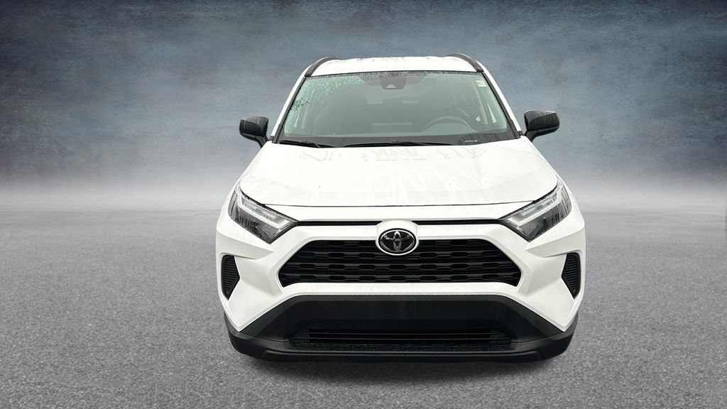 Used 2025 Toyota RAV4 LE AWD/4WD image 7