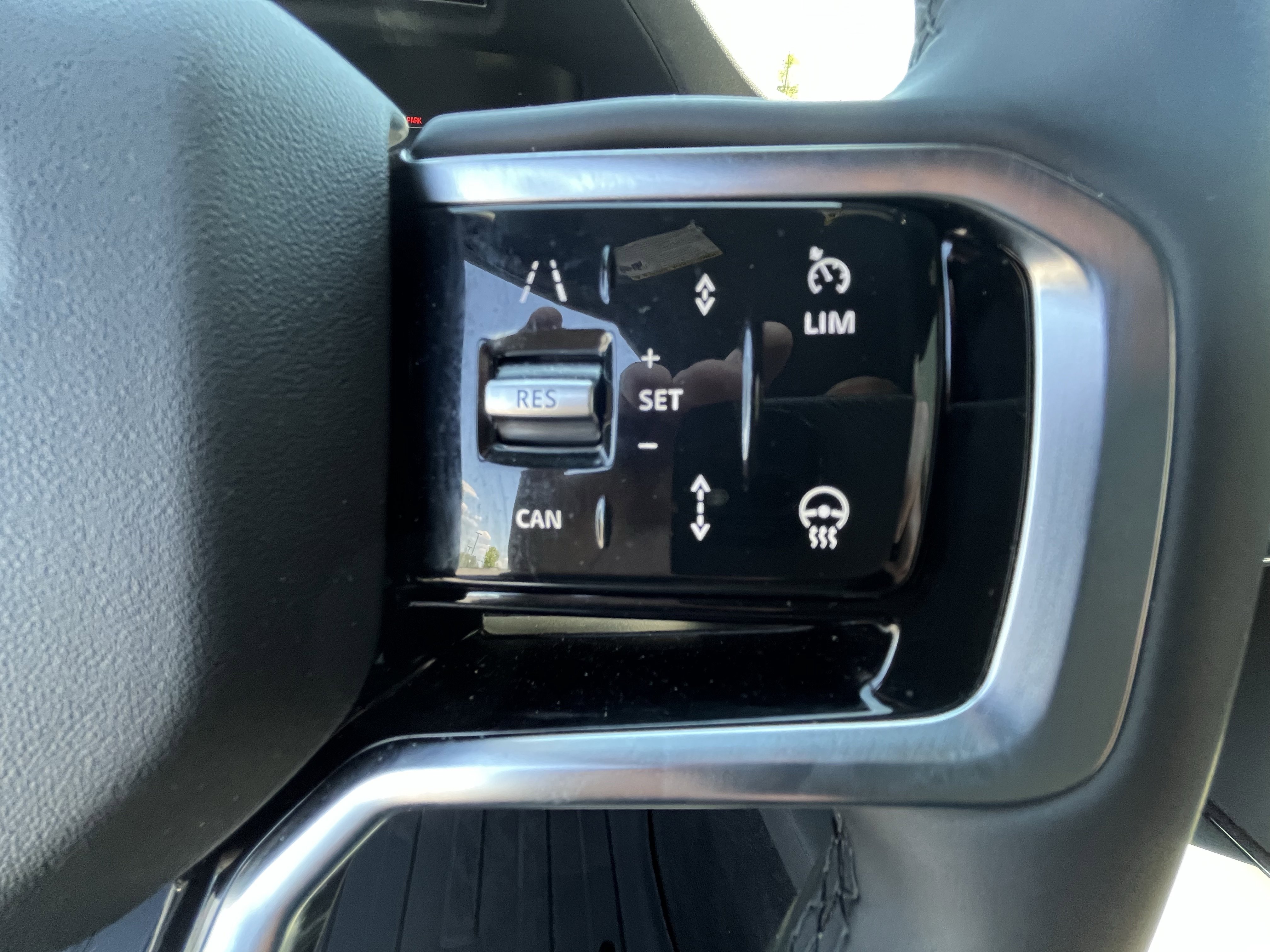 Certified 2025 Land Rover Discovery Sport Dynamic SE image 20