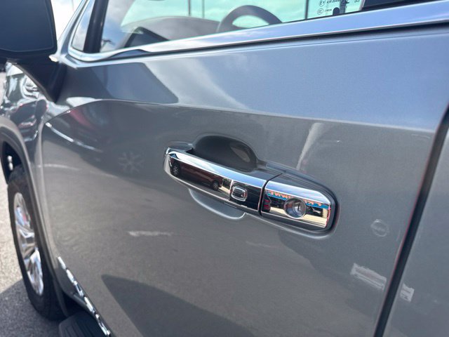 Used 2025 GMC Sierra 1500 Denali w/ Technology Package AWD/4WD image 16